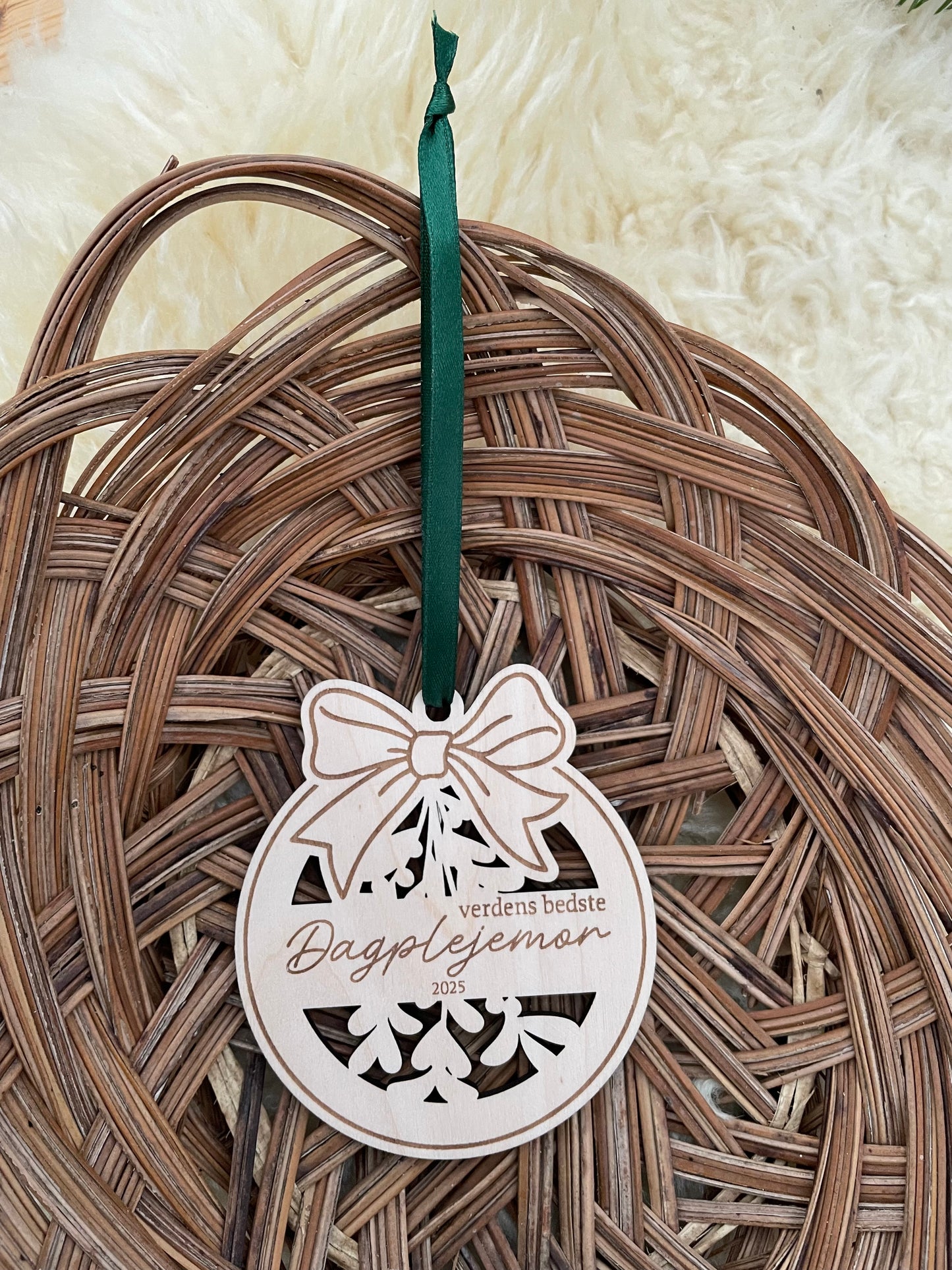 Julekugle med navn - verdens bedste Dagplejemor