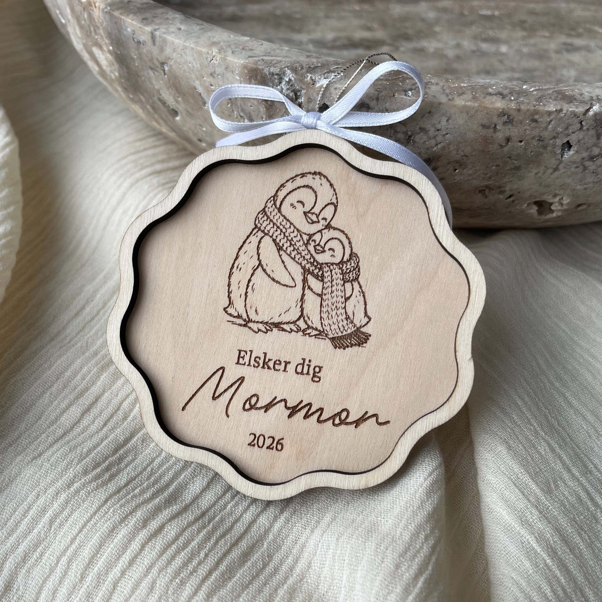 Julekugle i træ – Elsker dig mormor