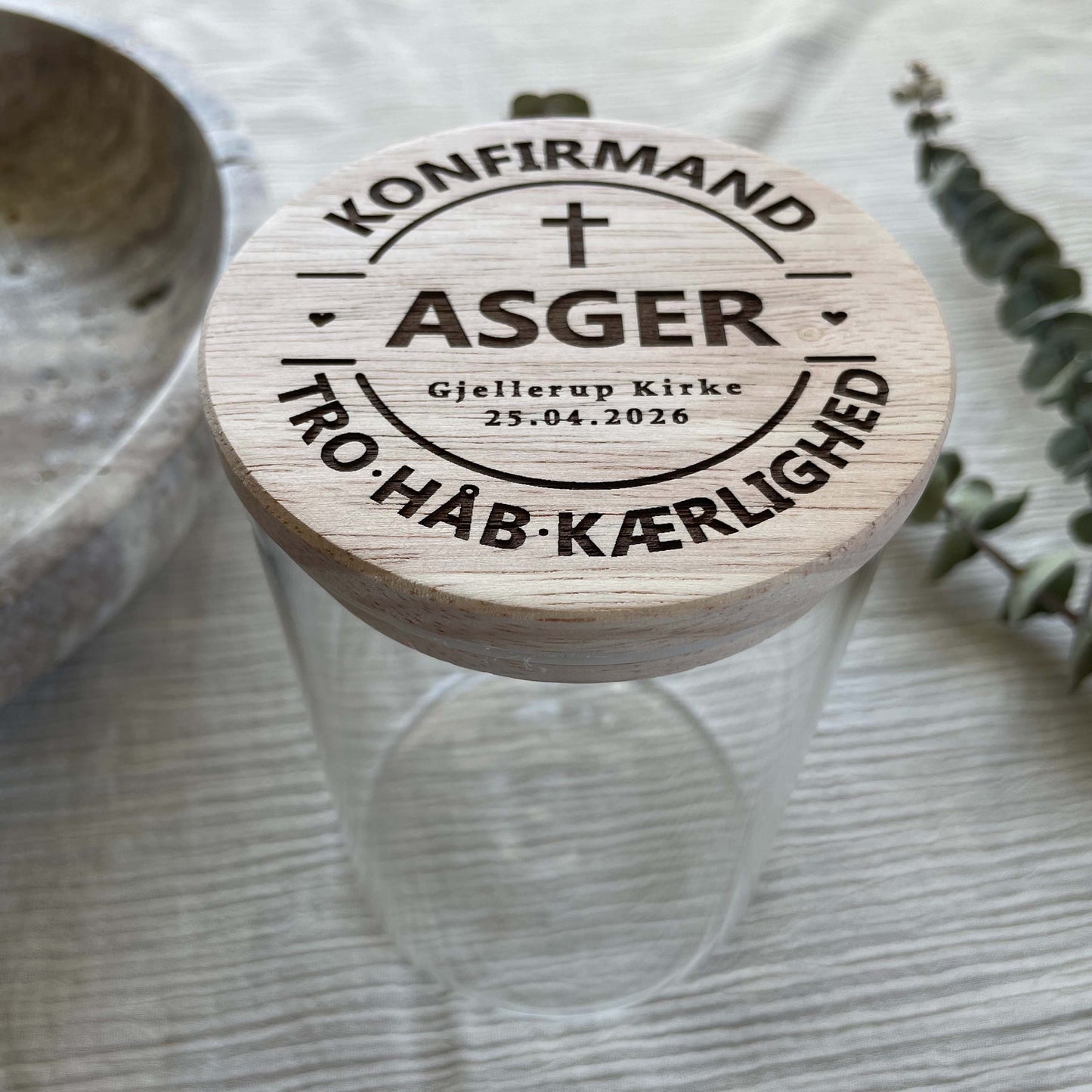Personaliseret krukke med trælåg - Konfirmation